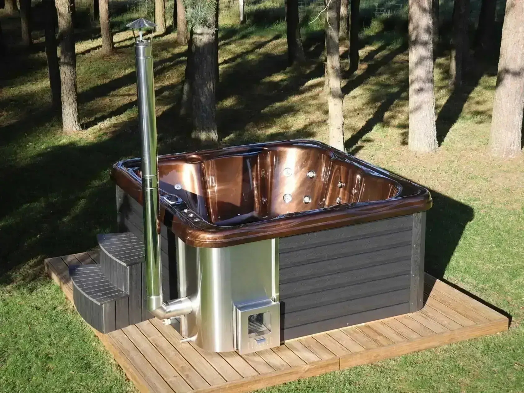 Relaxing Hot Tubs &amp; Spas with Expert Care in Peachland